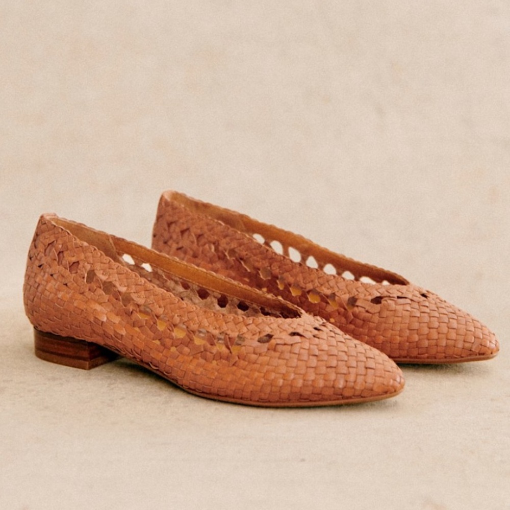 Sezane Anya Low Ballerinas in Tan